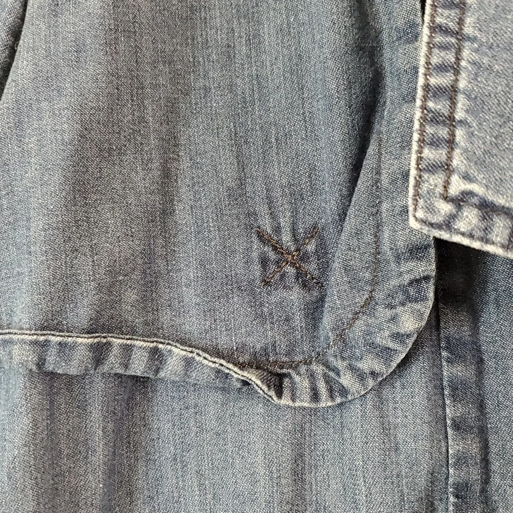 Urban Outfitters Silence + Noise Kirra Swing Chambray Jacket Size Small